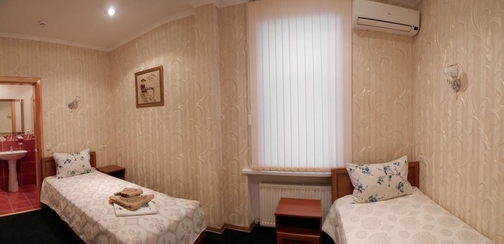 Atrium Hotel Melitopolʼ Стая снимка