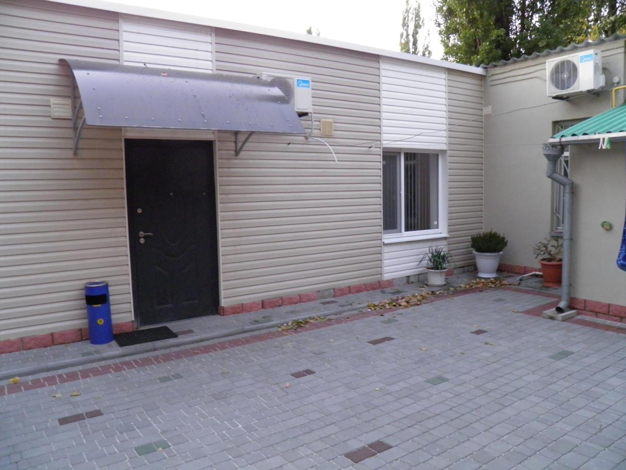 Atrium Hotel Melitopolʼ Екстериор снимка
