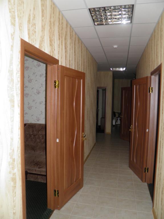 Atrium Hotel Melitopolʼ Екстериор снимка